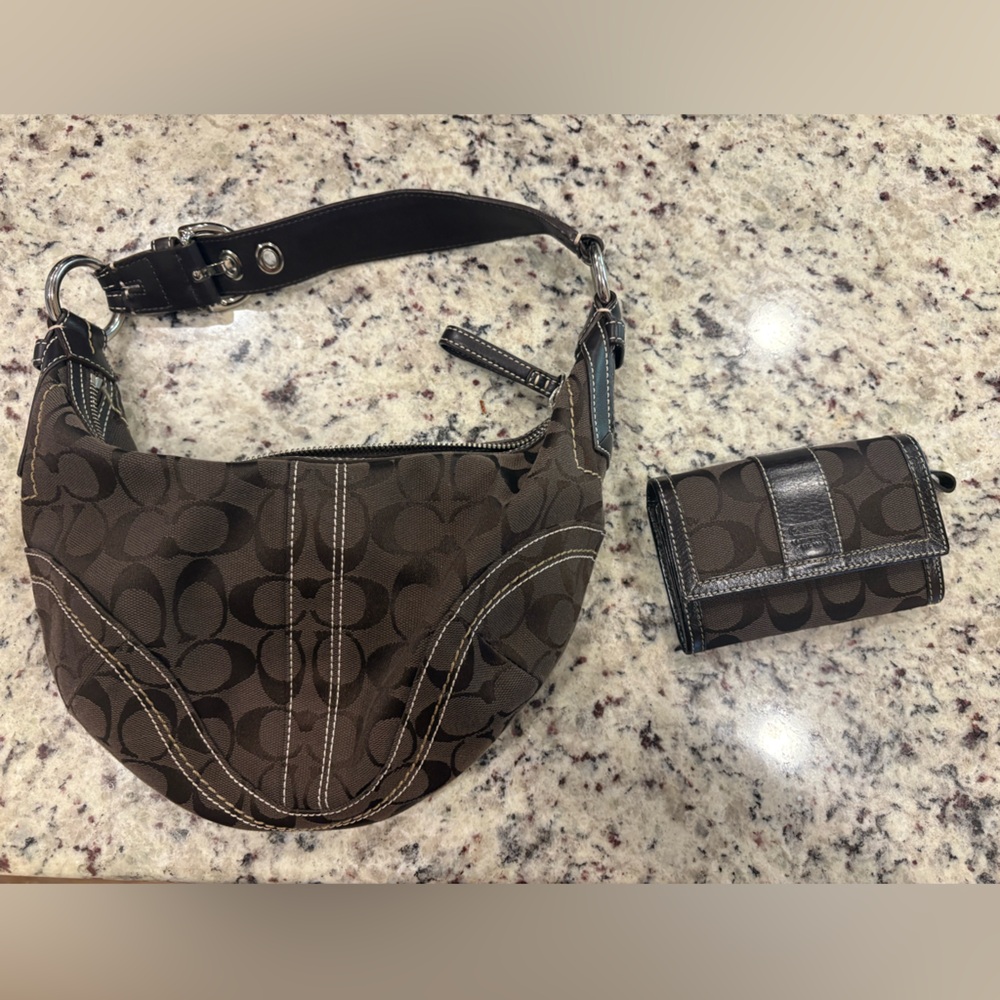 Vintage Coach Shoulder Purse & Matching Wallet